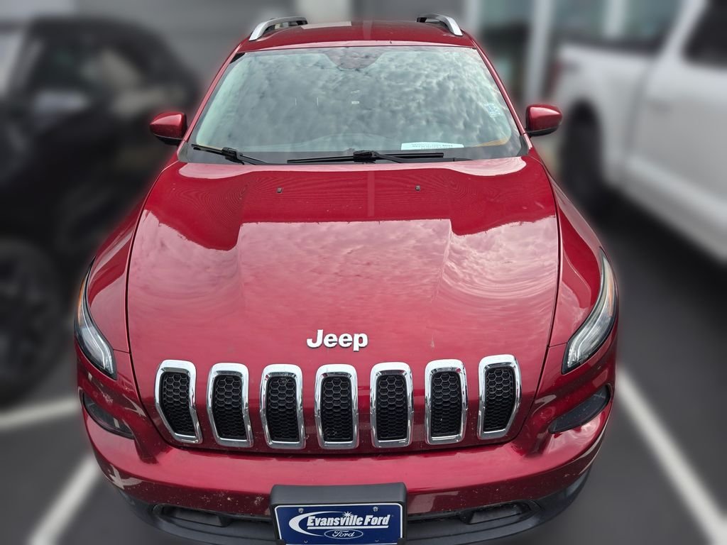 Used 2016 Jeep Cherokee Latitude with VIN 1C4PJLCB4GW137380 for sale in Evansville, WI