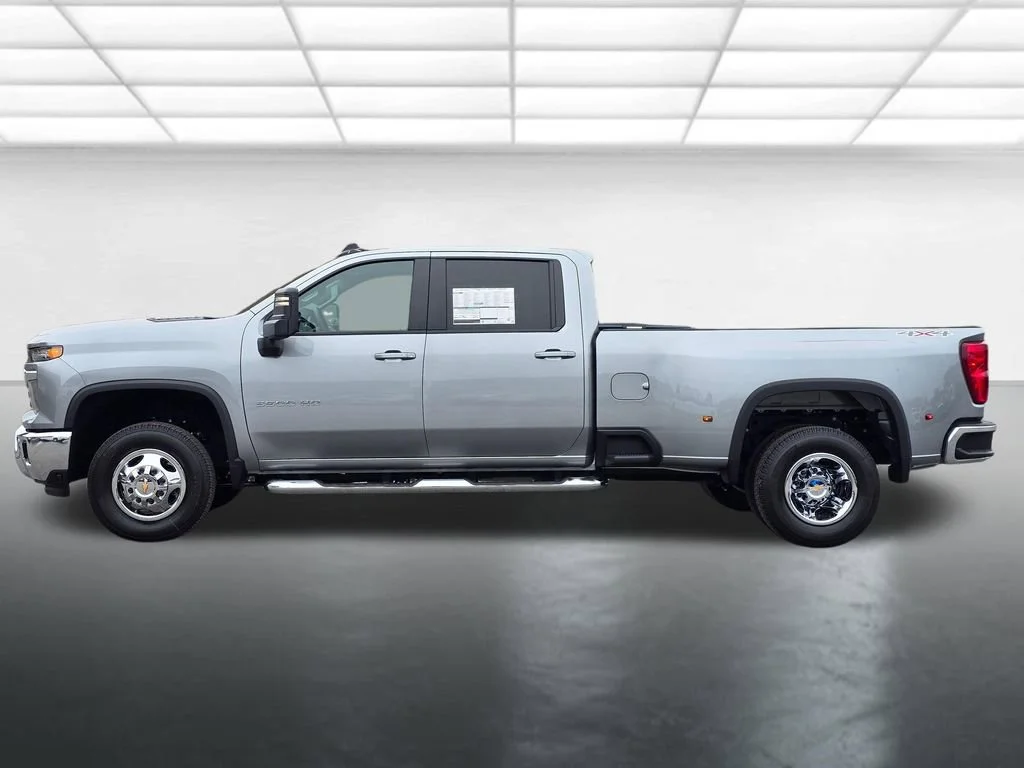 2026 Chevrolet Silverado 3500 HD LT - Photo 17