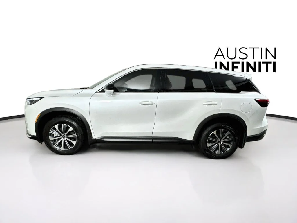 Certified Used 2027 White INFINITI PURE image 6