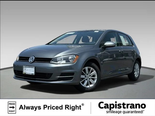 2016 Volkswagen Golf TSI S 4-Door Auto's photo