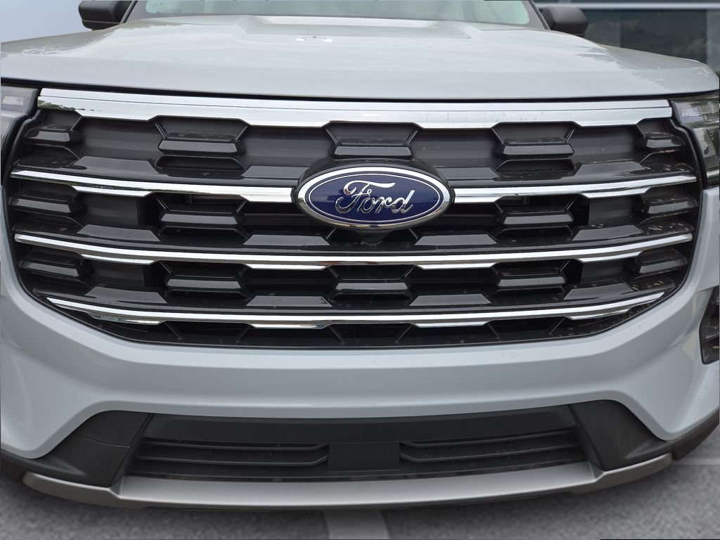 New 2026 Space White Metallic Ford Active image 28