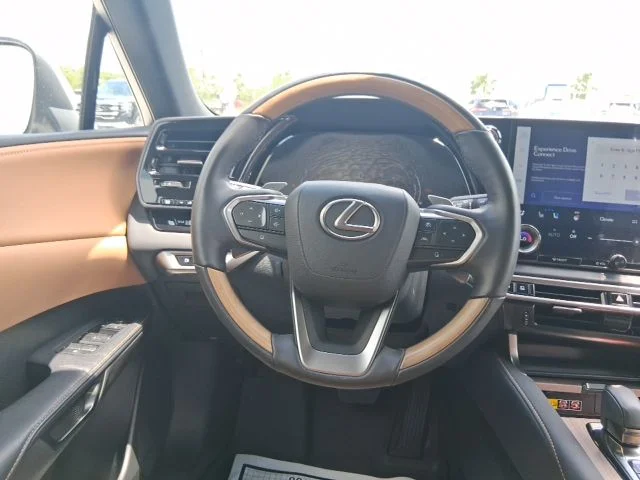 Used 2024 White Lexus 350 Premium Plus image 9