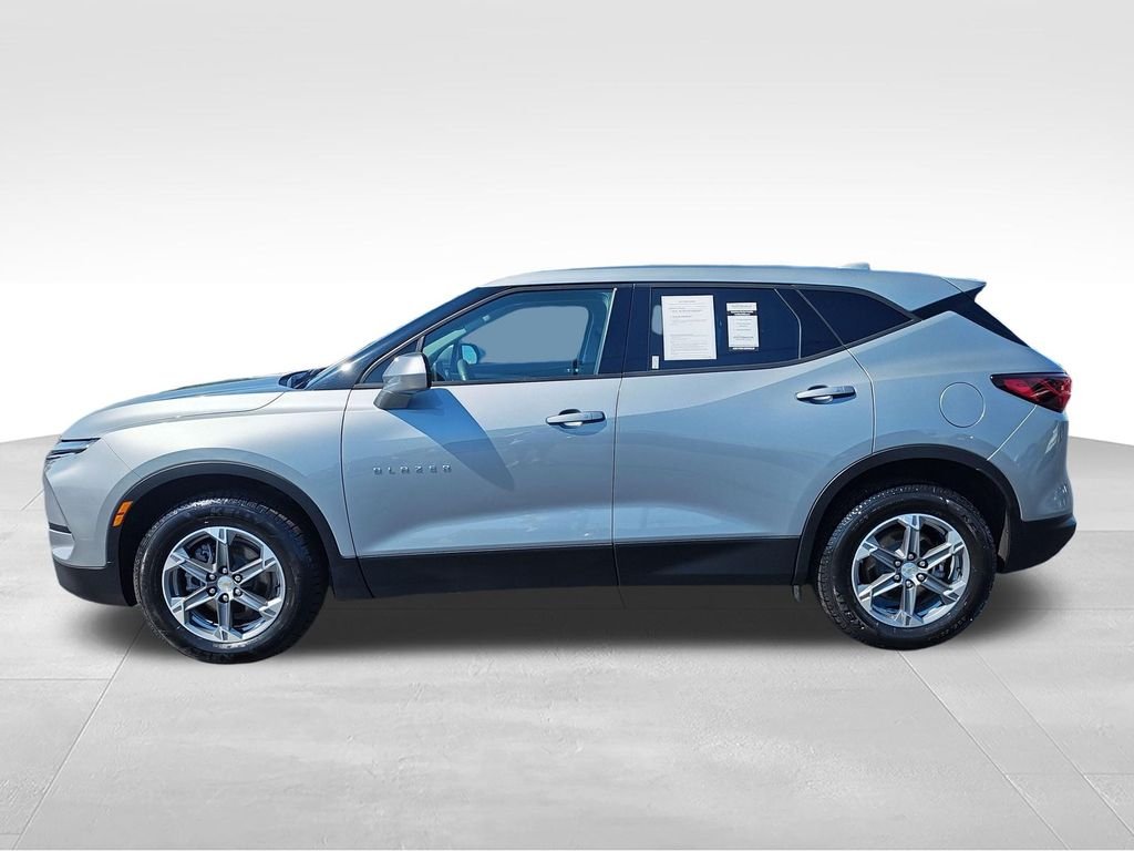 Used 2023 Gray Chevrolet LT image 2