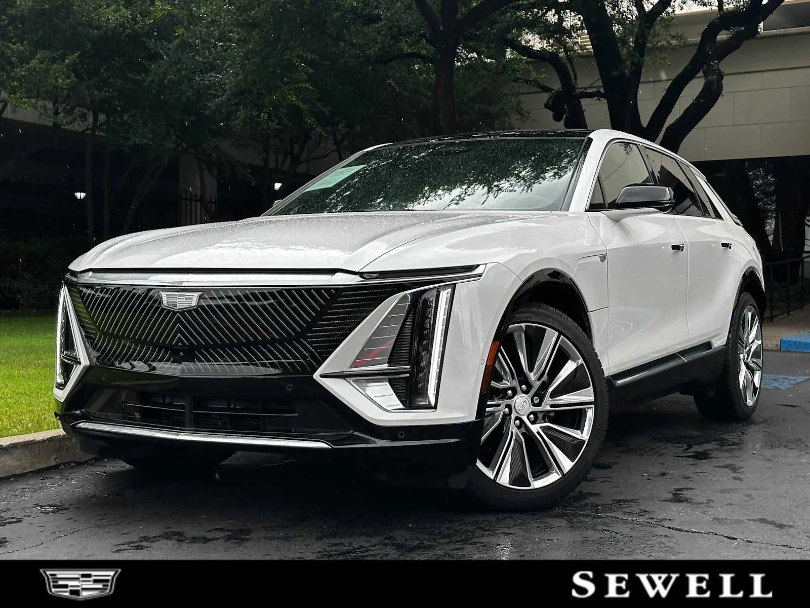 2025 Cadillac Lyriq Luxury 3 AWD's photo