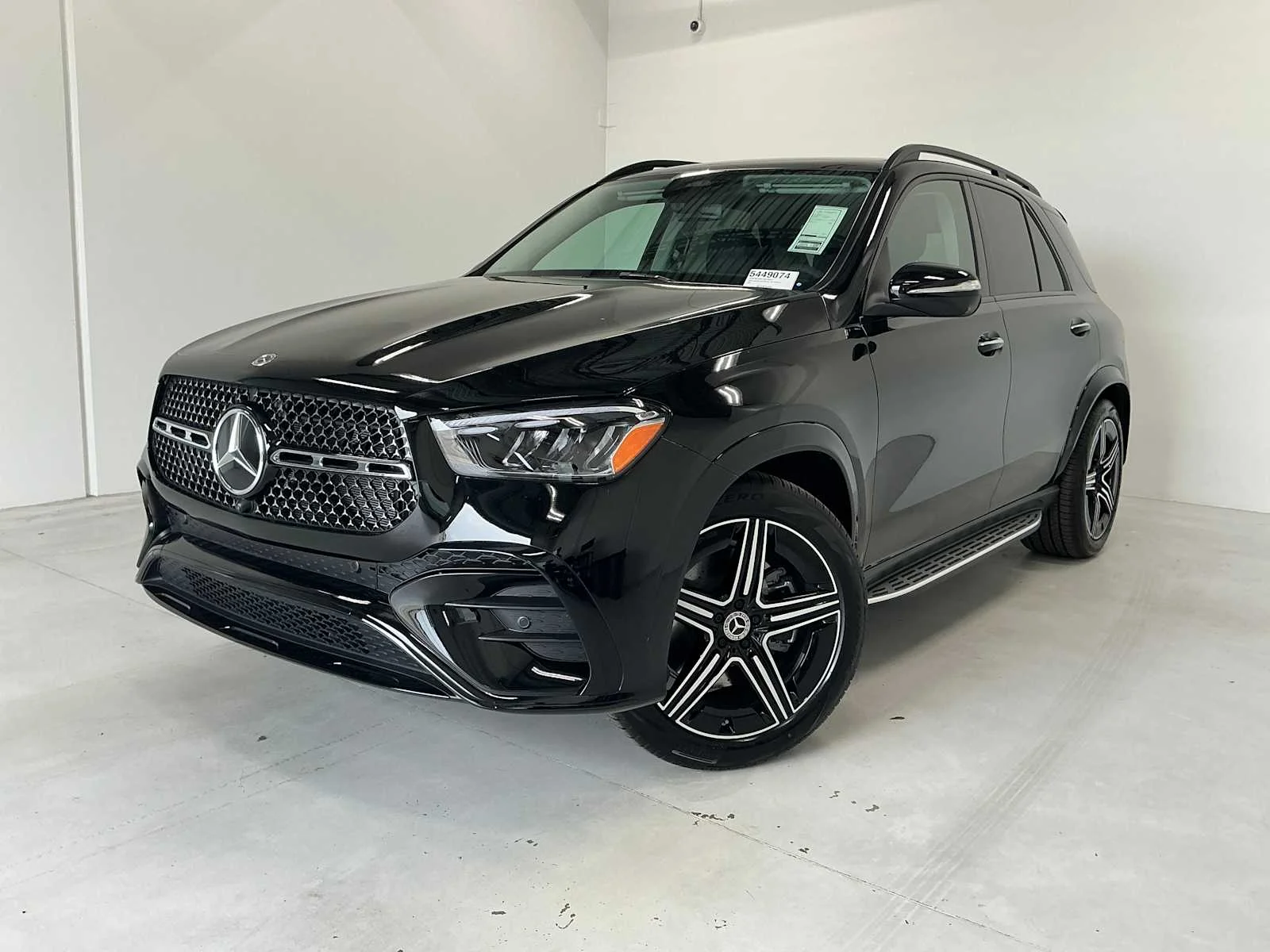 New 2026 Black Mercedes-Benz GLE 450 image 3