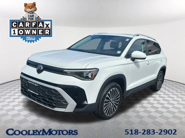 2025 Volkswagen Taos 1.5T SE's photo