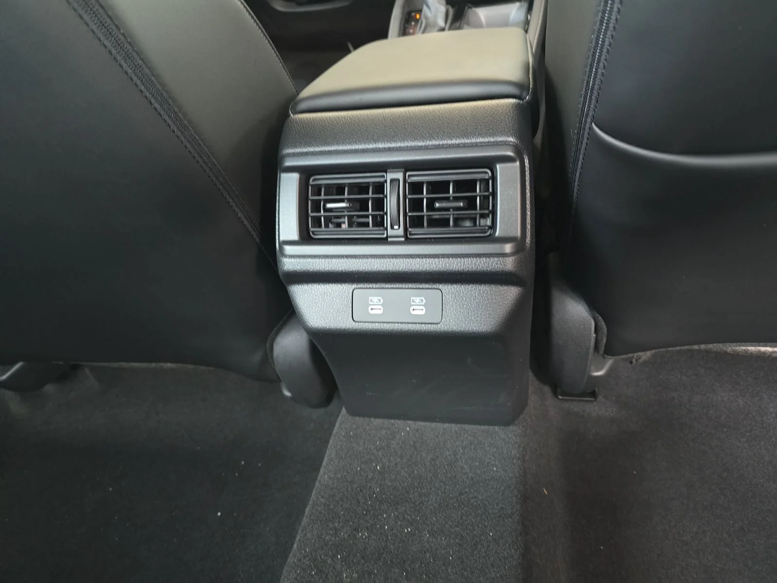 New 2026 Platinum White Pearl Honda Touring image 12