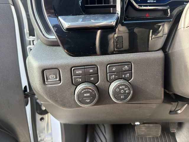 Used 2023 Summit White Chevrolet RST image 18