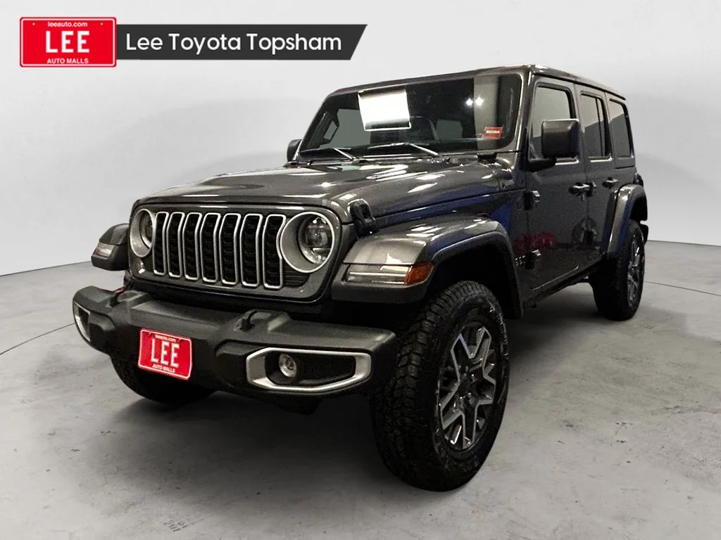 Used 2025 Crystal Metallic Jeep Sahara image 1