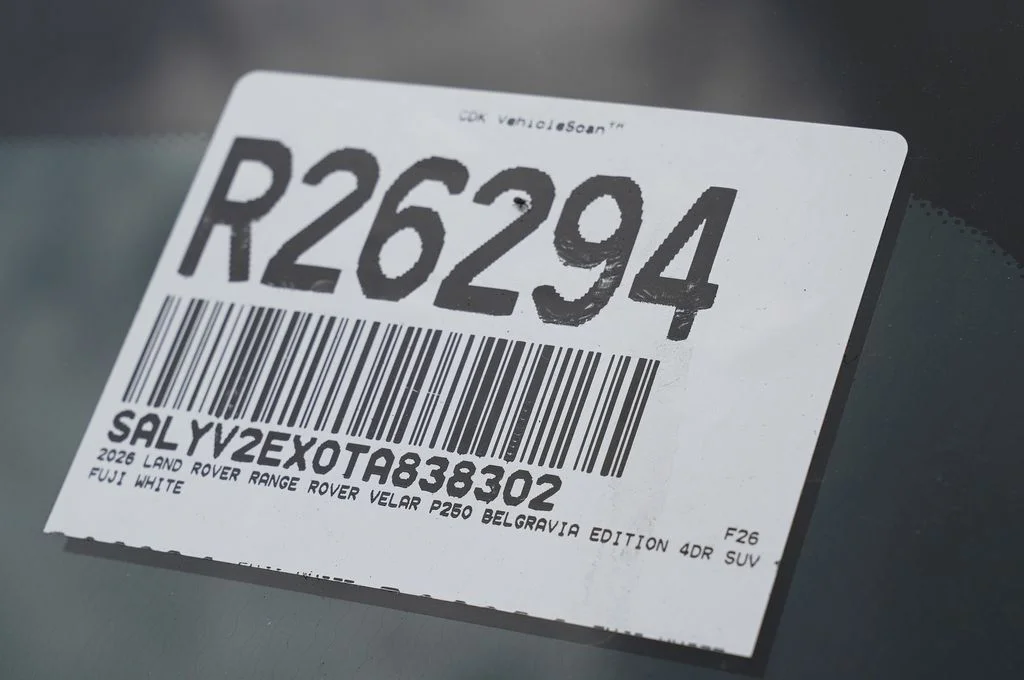 New 2026 Fuji White Land Rover P250 Base image 36