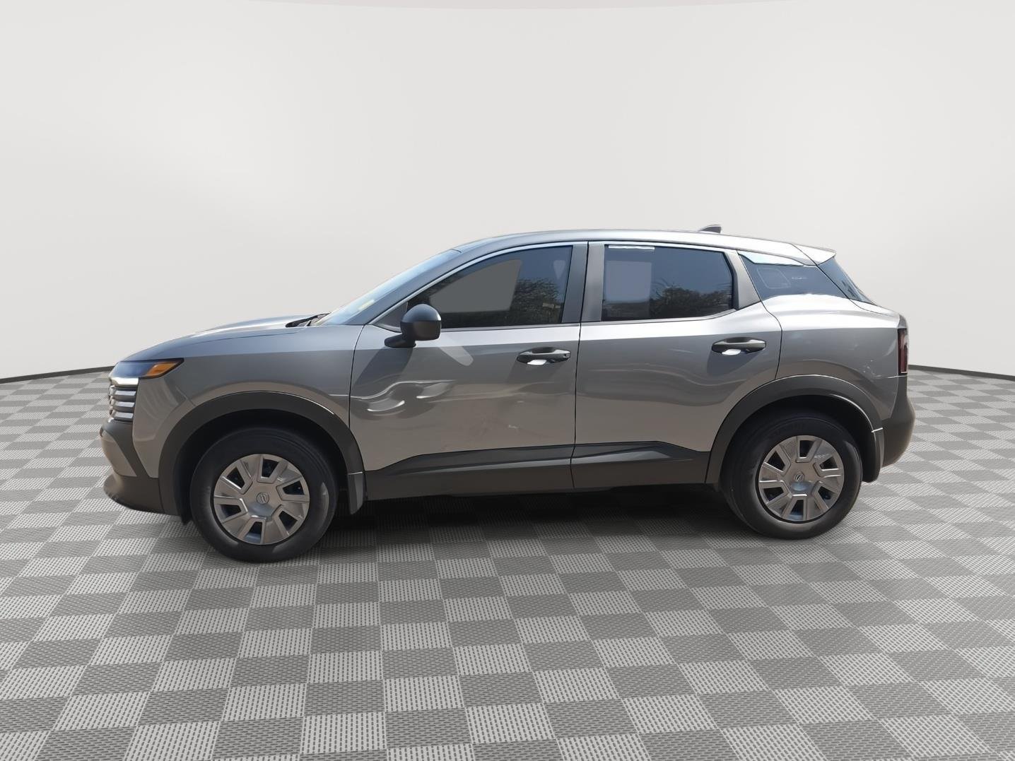 2025 Nissan Kicks 2.0 S AWD's photo