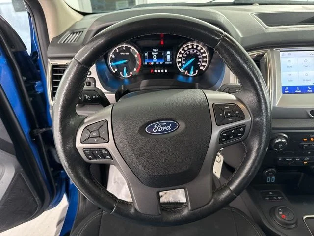 Used 2020 Blue Ford XLT image 24