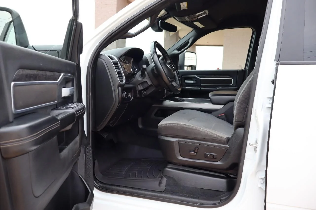 Used 2024 Bright White Clear Coat Ram Big Horn image 9