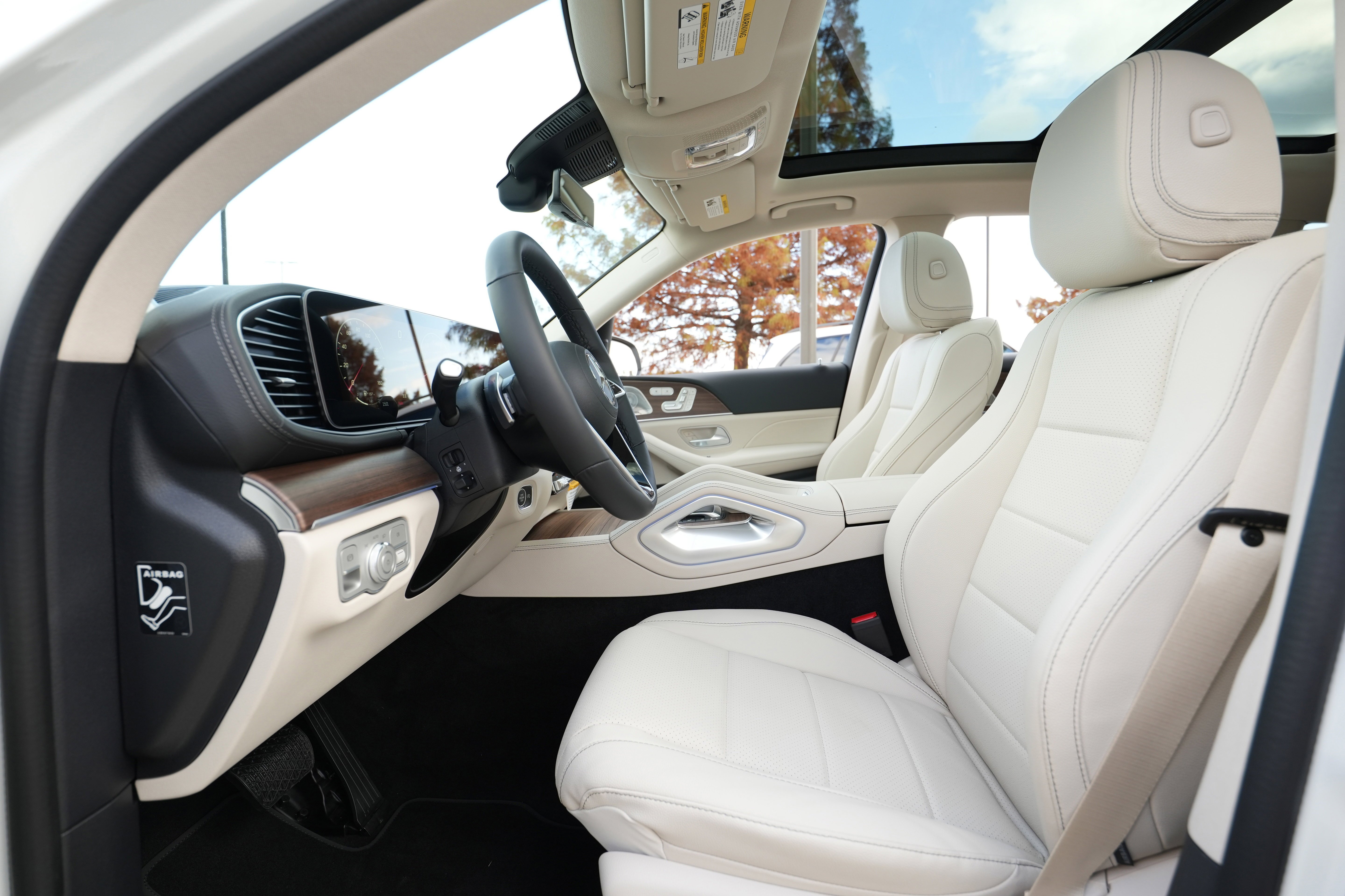Used 2026 Polar White Mercedes-Benz GLE 350 image 38