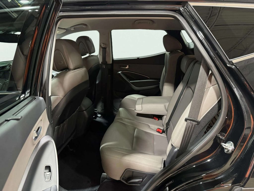 Used 2018 Black Hyundai 2.0T image 18