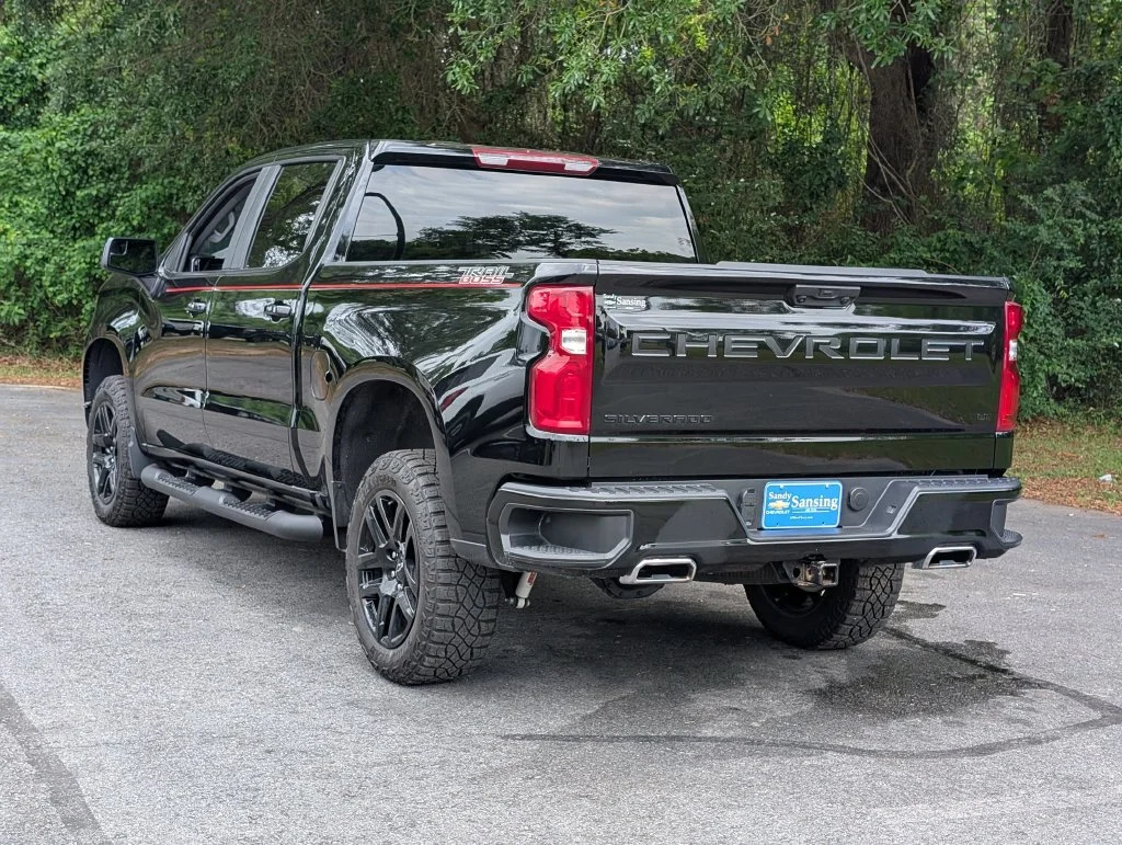 Used 2025 Black Chevrolet LT Trail Boss image 3