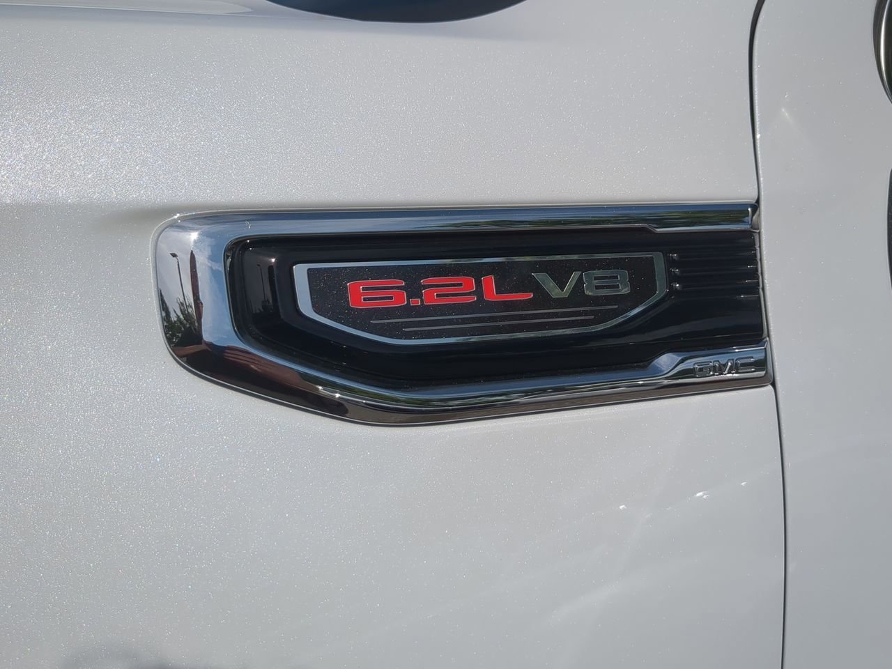 New 2026 Glacier White Tricoat GMC Denali image 33