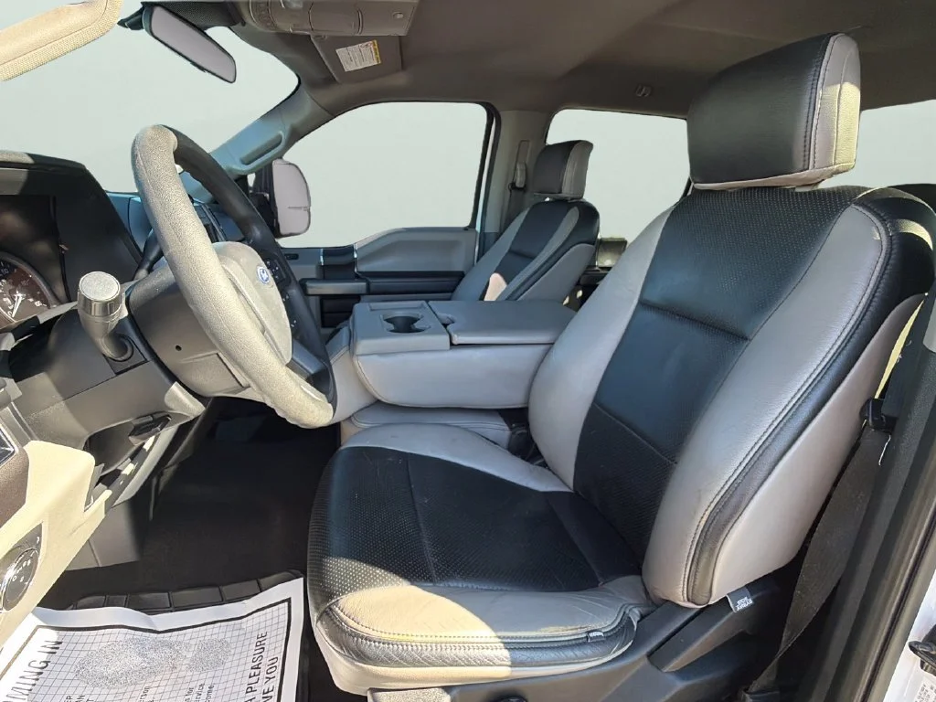 Used 2020 White Ford XLT image 17