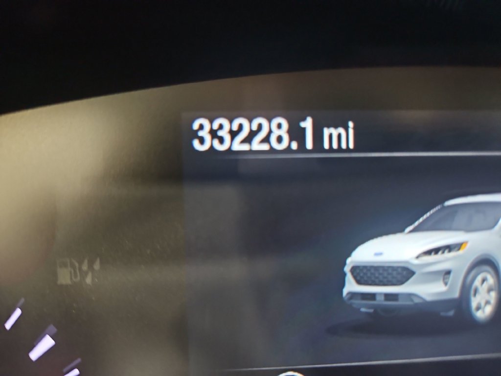 Used 2020 Blue Metallic Ford SE image 17