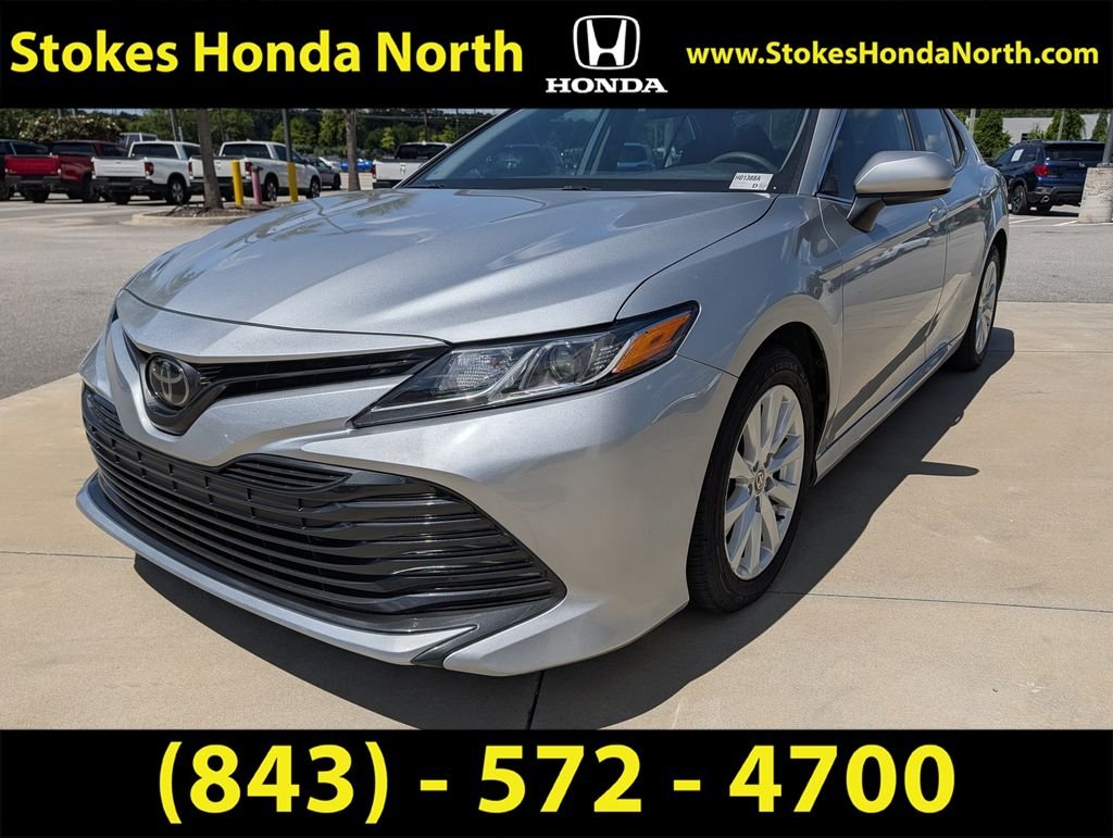 Used 2020 Silver Toyota LE image 7