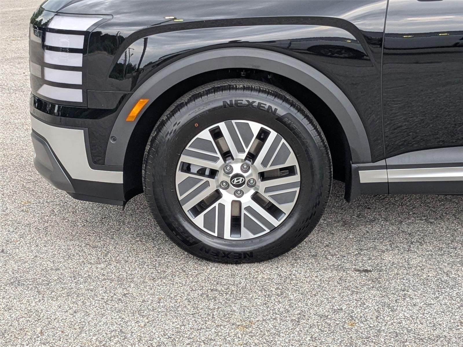 New 2026 Abyss Black Pearl Hyundai SEL Premium 7P image 8