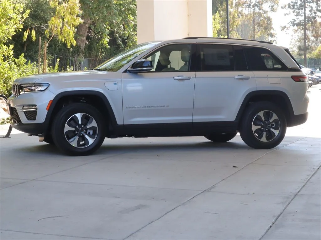 New 2023 Silver Jeep 4xe image 7