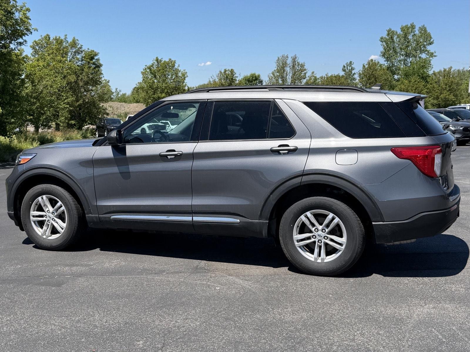 Used 2023 Carbonized Gray Ford XLT image 5