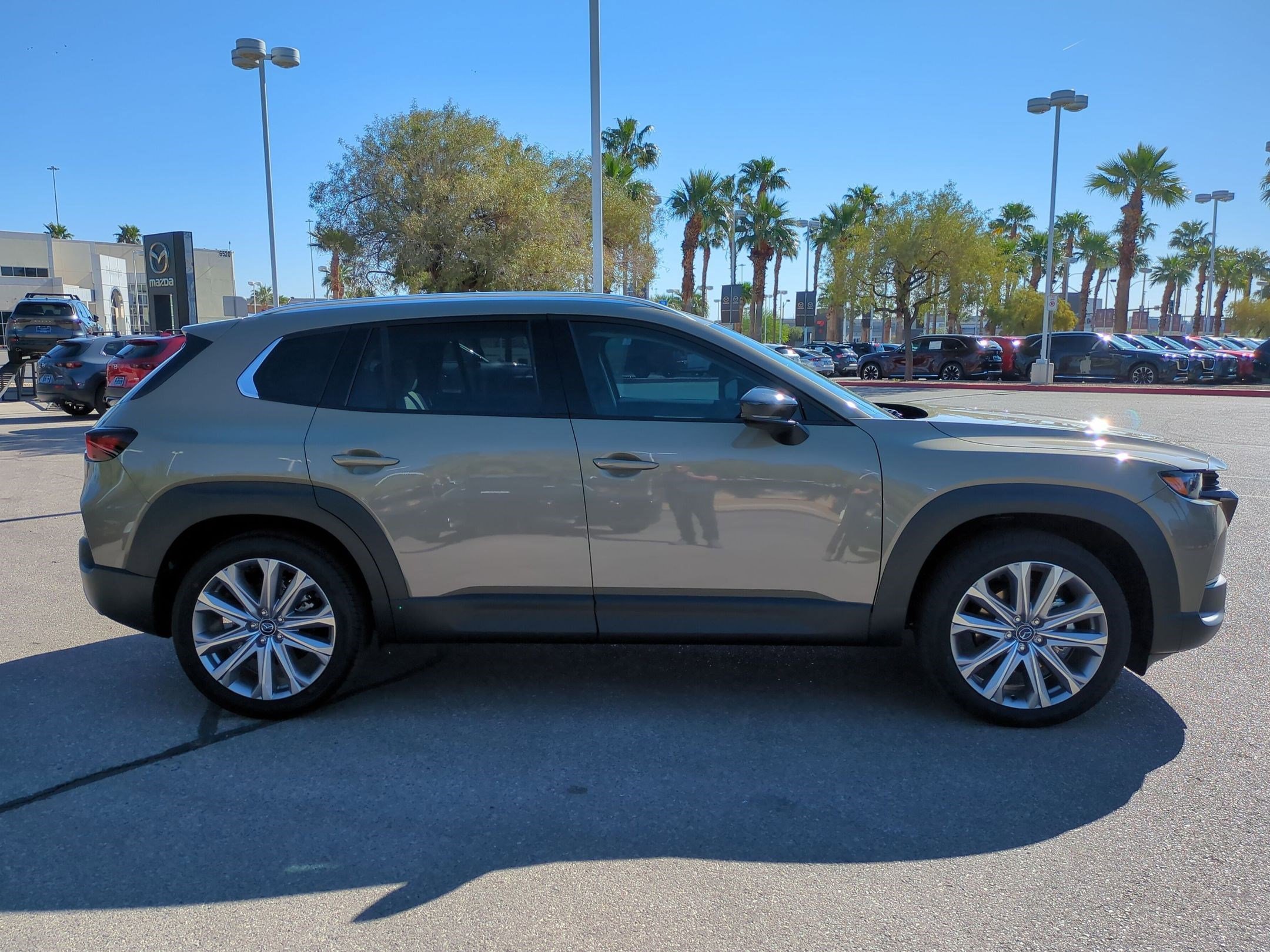 2026 Mazda CX-50 Premium Plus - Photo 8