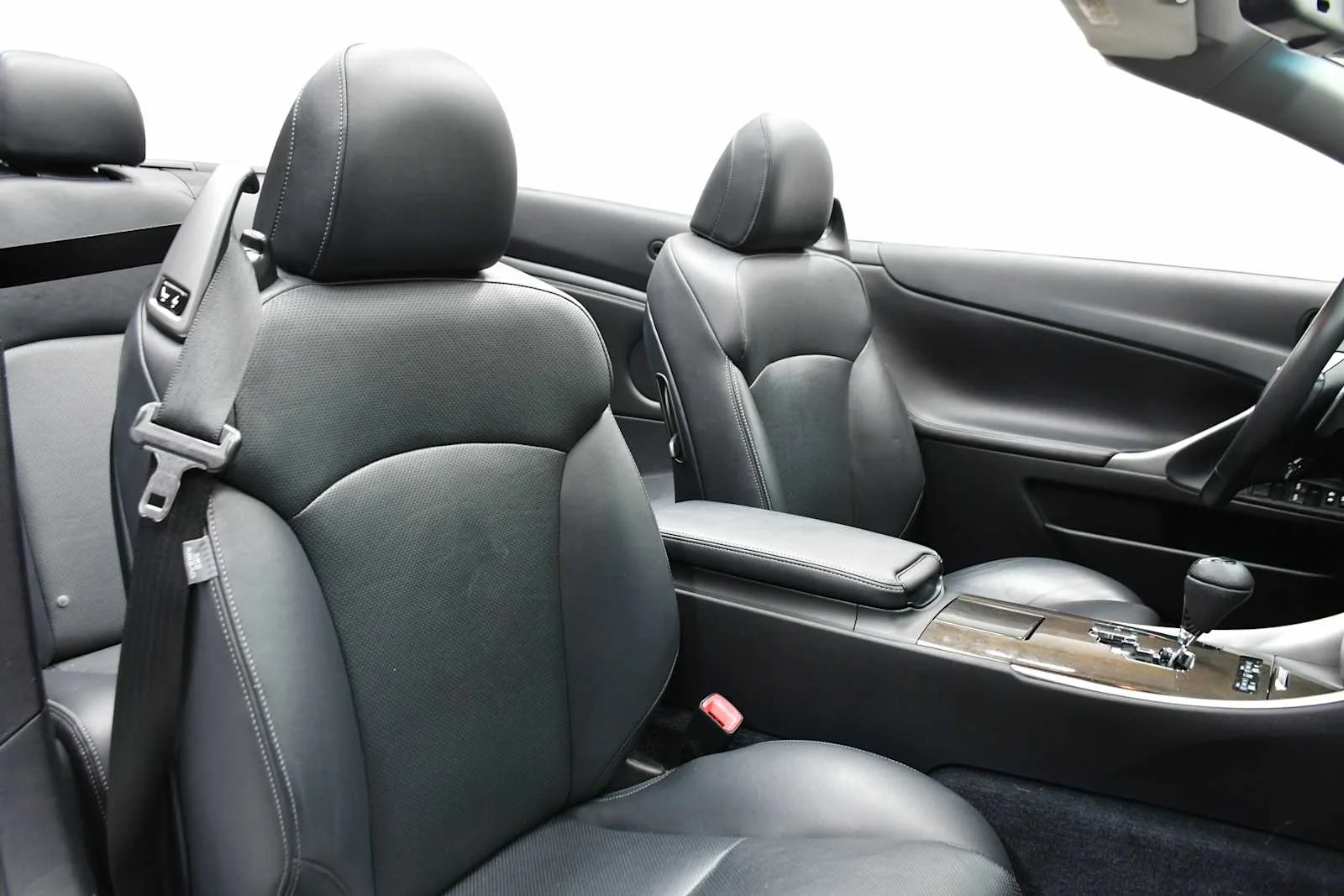 Used 2015 Silver Lining Metallic Lexus  image 26