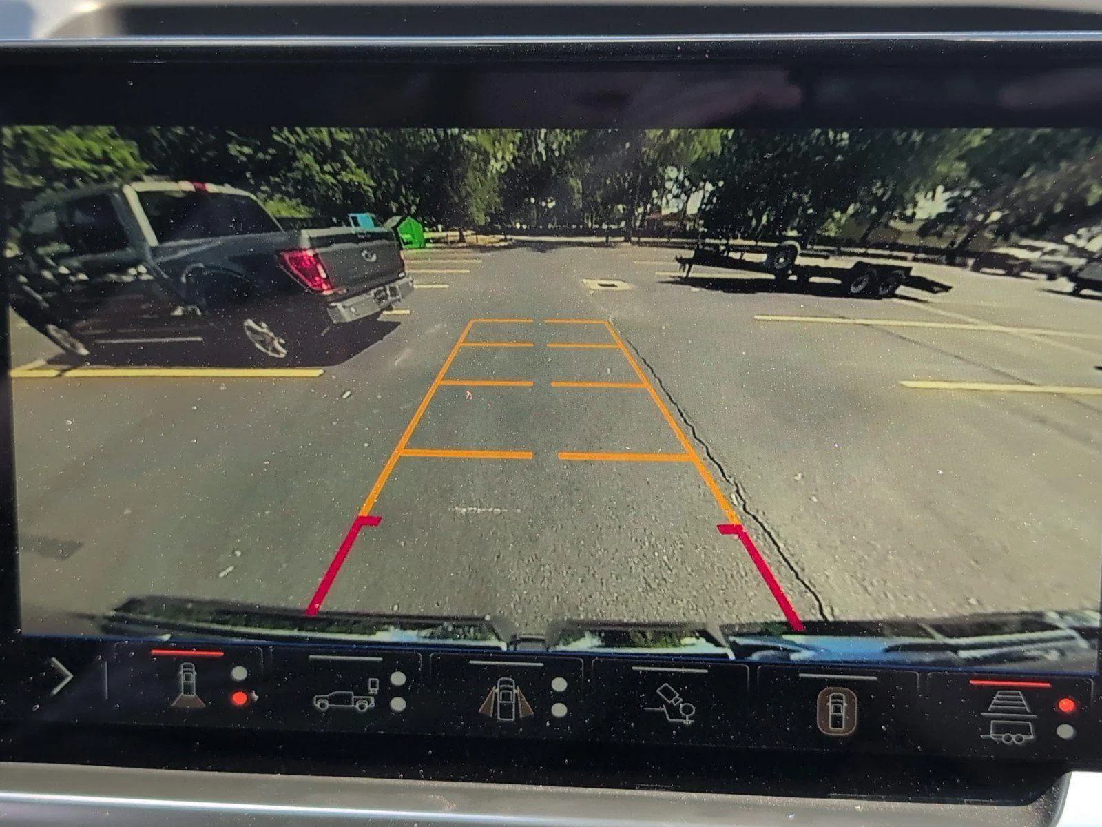 New 2026 Sterling Metallic GMC Elevation image 22
