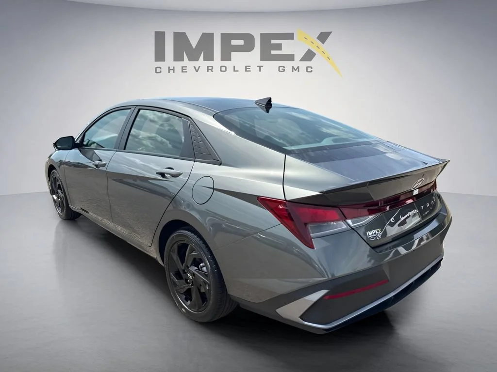 Used 2026 Gray Hyundai SEL Sport image 3