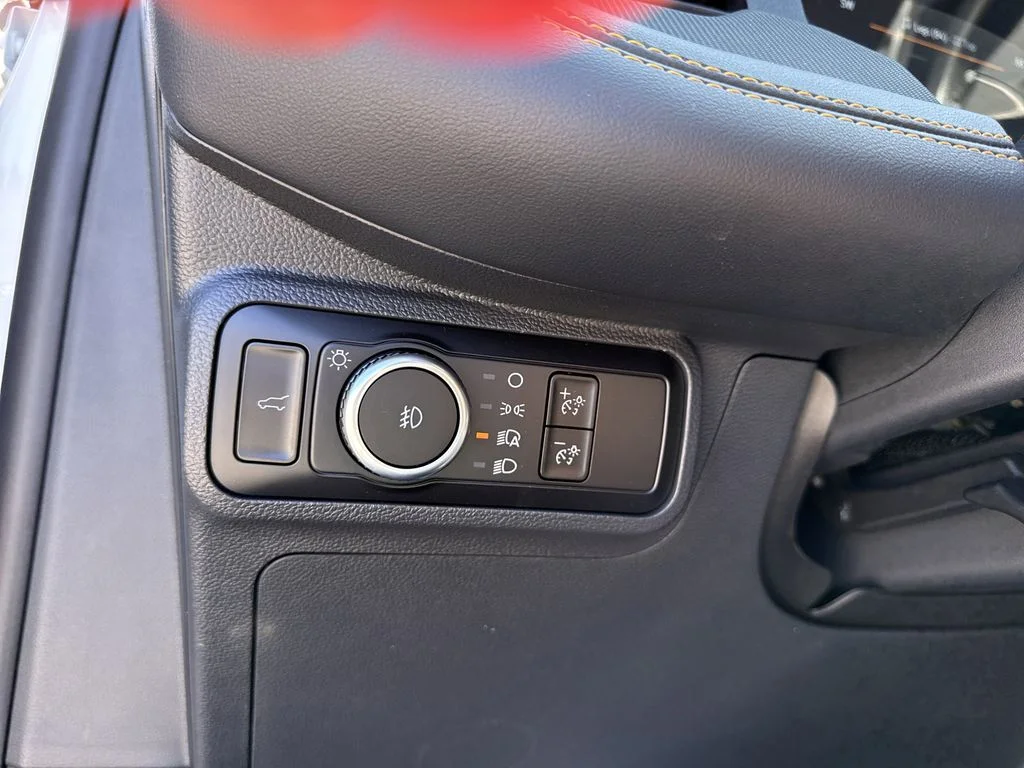 New 2026 White Ford Tremor image 24