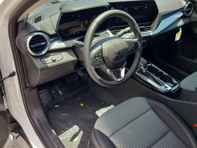 New 2026 Summit White Chevrolet LT image 19
