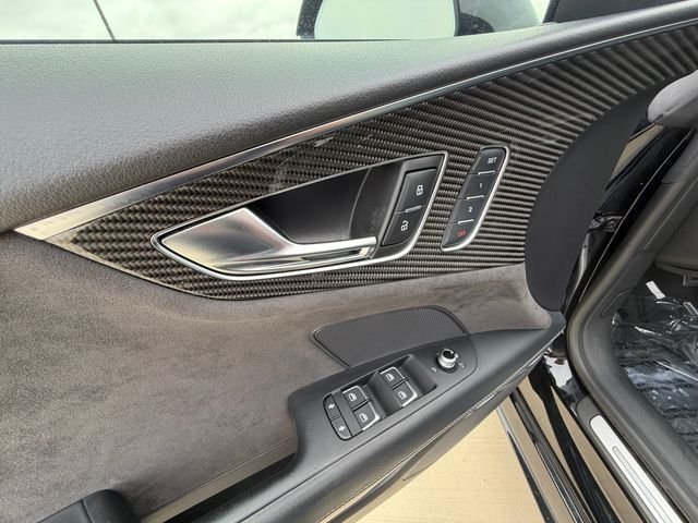 Used 2016 Black Audi 4.0T Prestige image 11