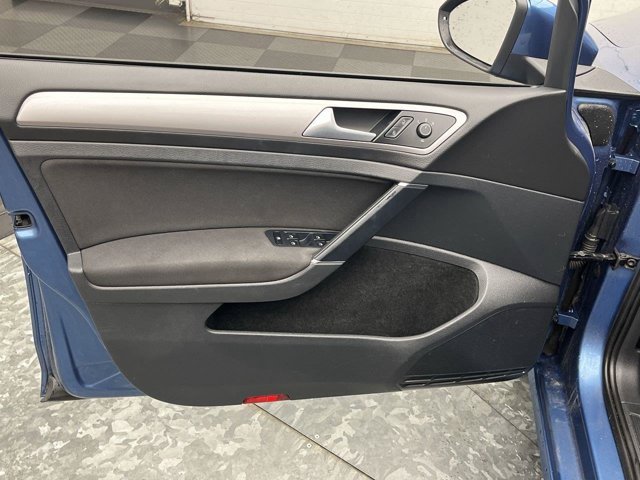 Used 2015 Blue Volkswagen Limited Edition image 7