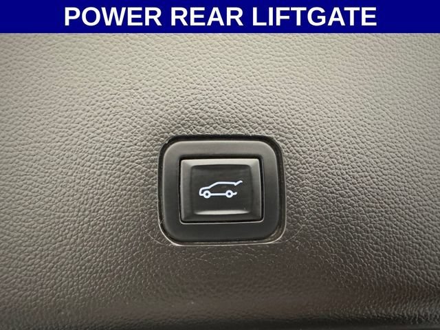 Used 2018 GRAPHITE METALLIC Chevrolet LT Leather image 34