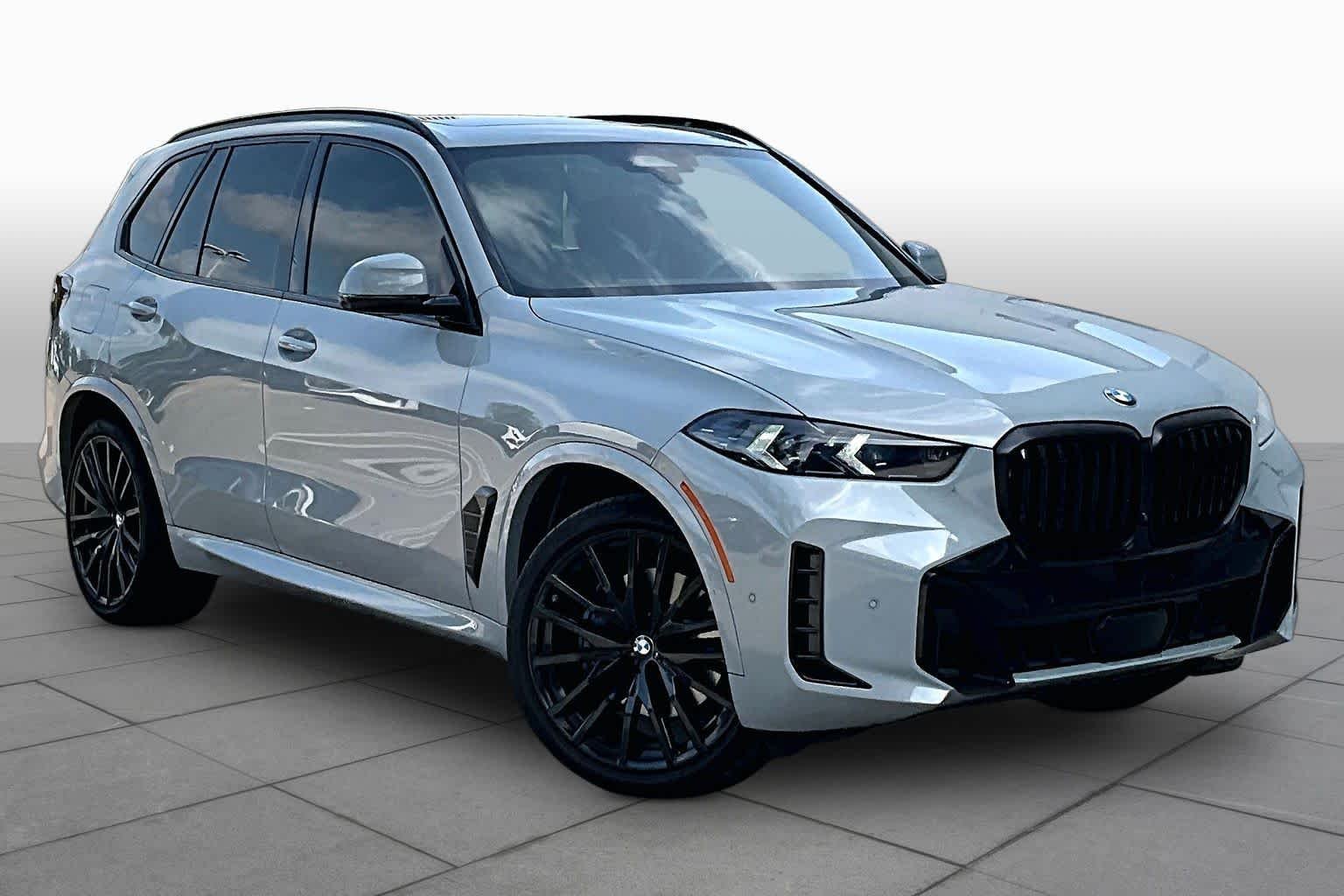 Used 2025 Brooklyn Grey Metallic BMW sDrive40i image 2