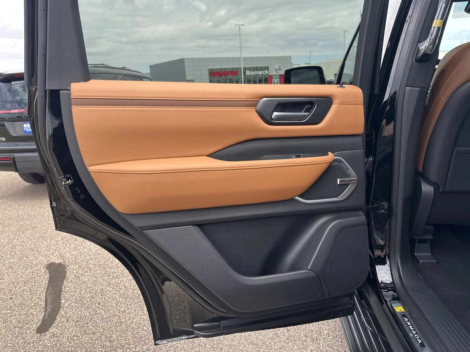 New 2026 Super Black Nissan Platinum Reserve image 27