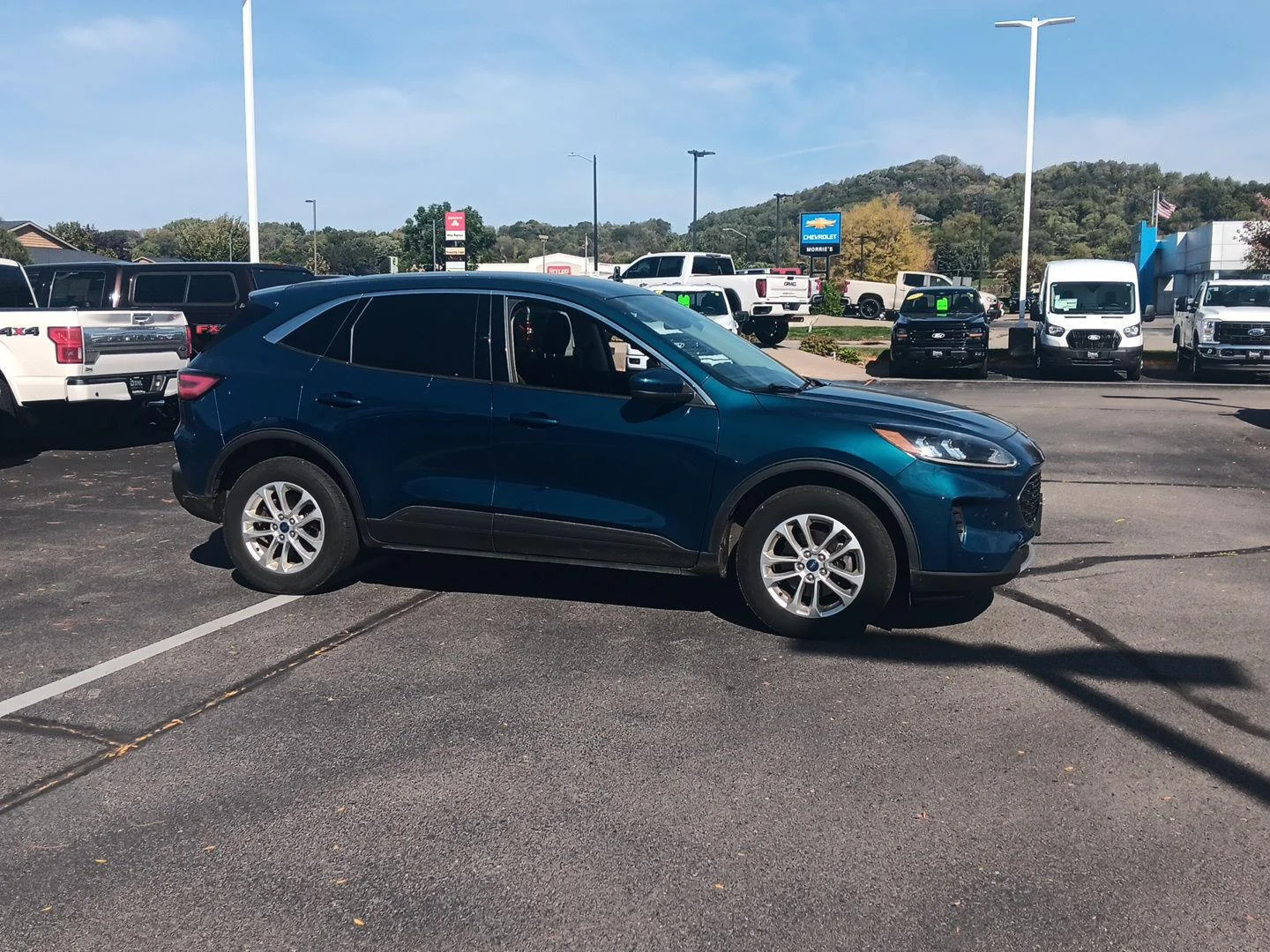Used 2020 Dark Persian Green Ford SE image 2