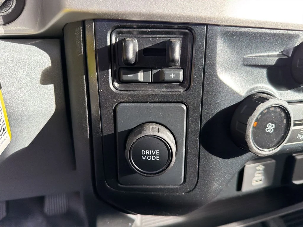 New 2024 Oxford White Ford F-550® XL image 14