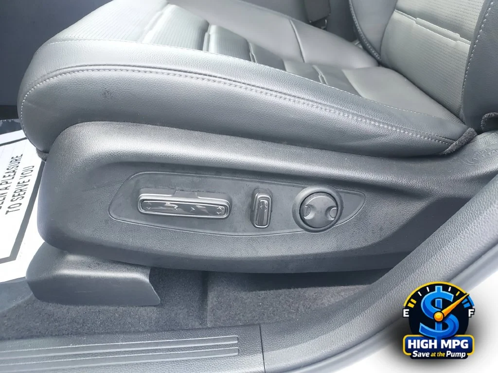Certified Used 2024 White Honda EX-L image 10