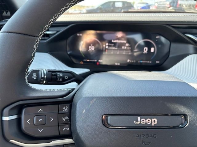 New 2026 Sting-Gray Clear-Coat Exterior Paint Jeep Laredo image 26