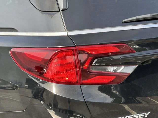 2025 Honda Odyssey EX-L - Photo 10
