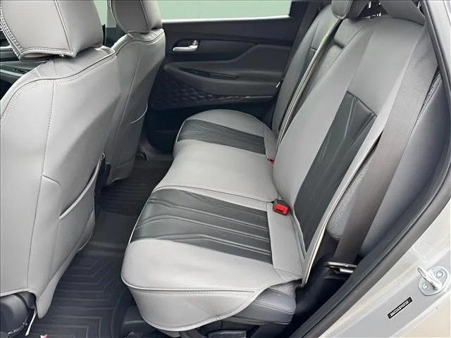 Used 2023 Silver Hyundai SEL image 13