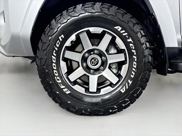 Certified Used 2024 CLASSIC SILVER METALLIC Toyota  image 45