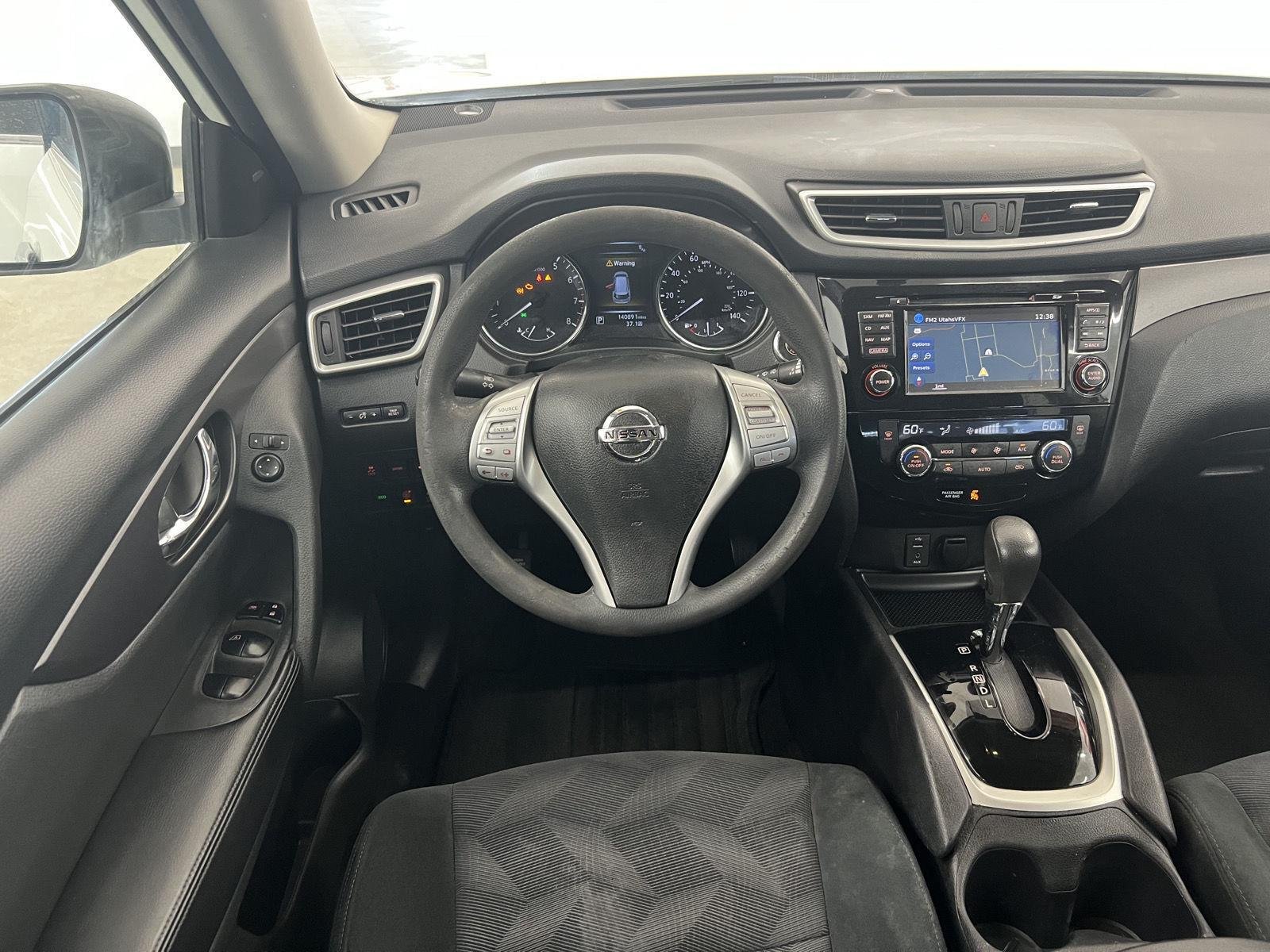Used 2016 Pearl White Nissan SV image 26