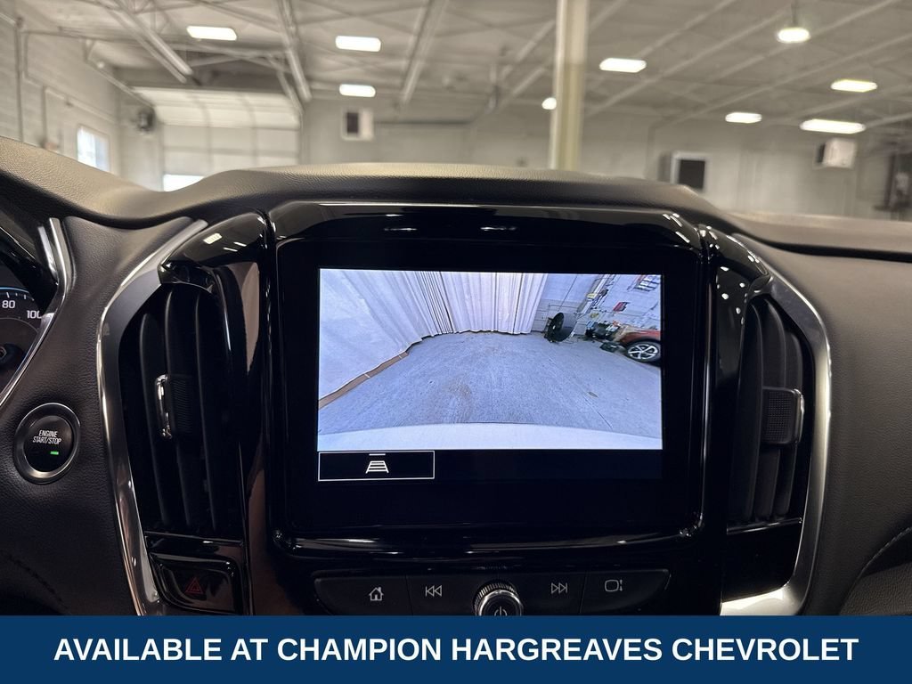 Used 2023 Summit White Chevrolet LT Cloth image 19
