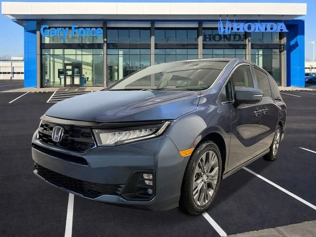 2026 Honda Odyssey Touring's photo