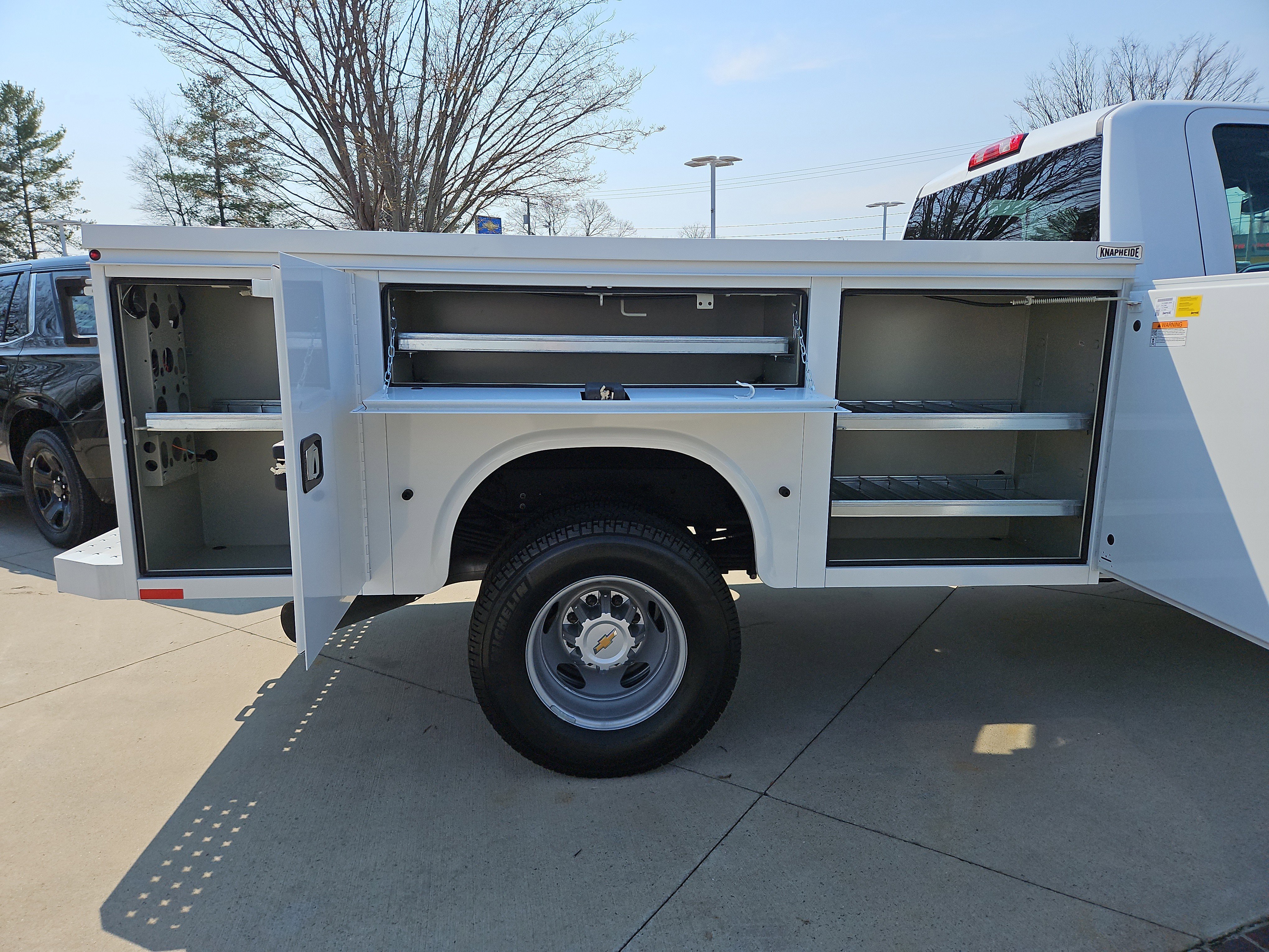 New 2024 Summit White Chevrolet Work Truck image 22