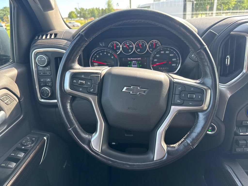 Used 2021 BLACK Chevrolet LT Trail Boss image 14